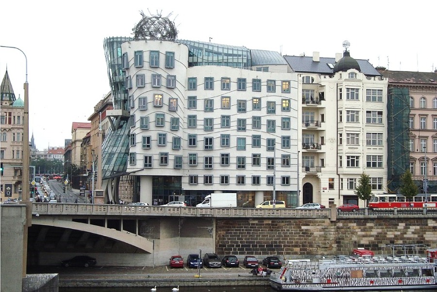 Dancing House